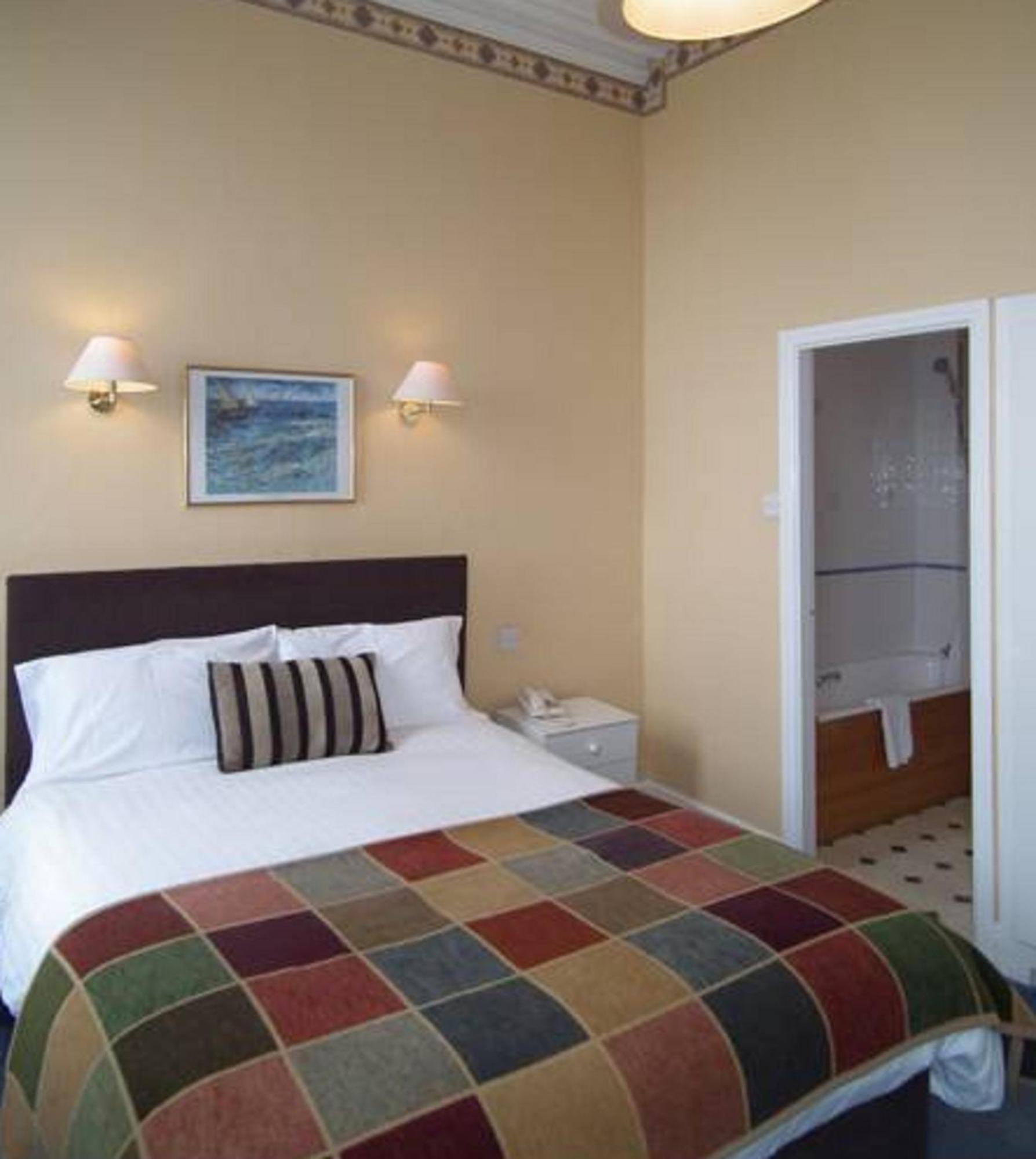 The North Euston Hotel Fleetwood Buitenkant foto