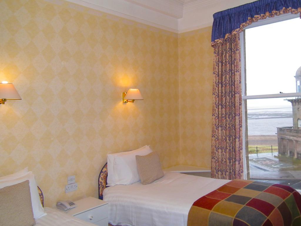 The North Euston Hotel Fleetwood Buitenkant foto